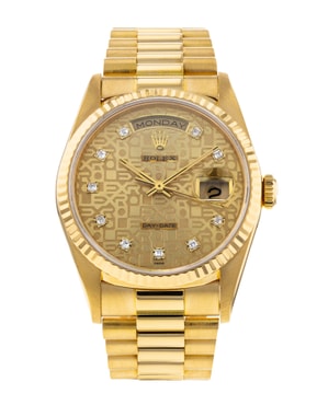 Browse our selection of automatic watches from prestigious brands such as Blancpain, Bell & Ross, Breitling and Rolex.